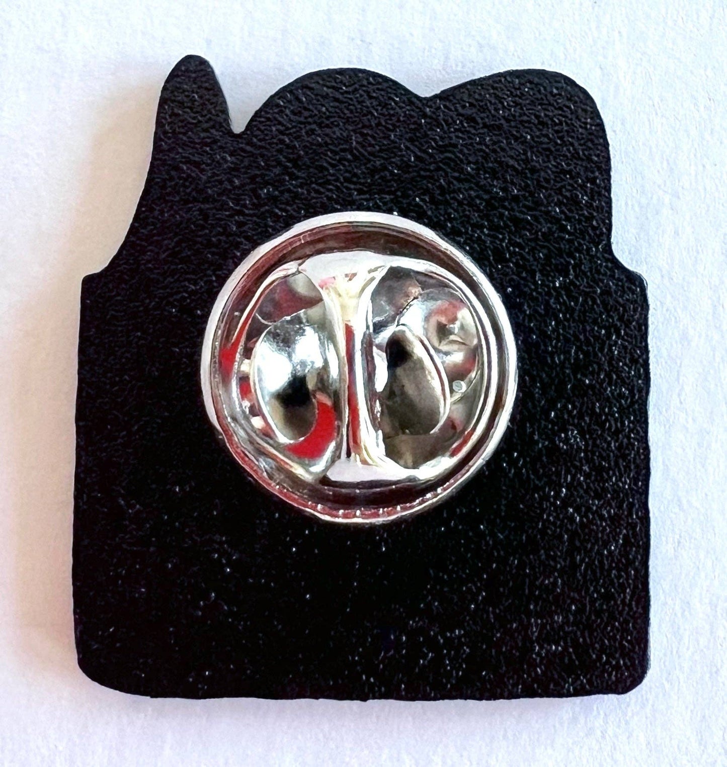 Mary Ellis - New York Skyline Lapel Pin