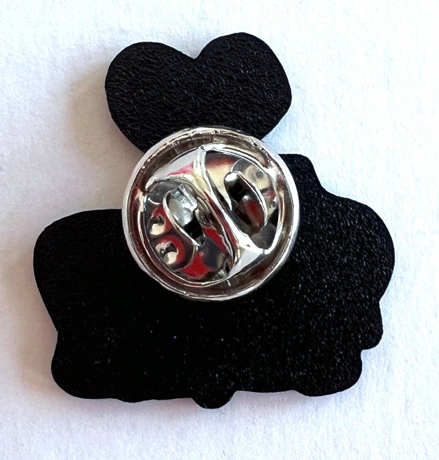 Mary Ellis - New York Taxi Heart Lapel Pin