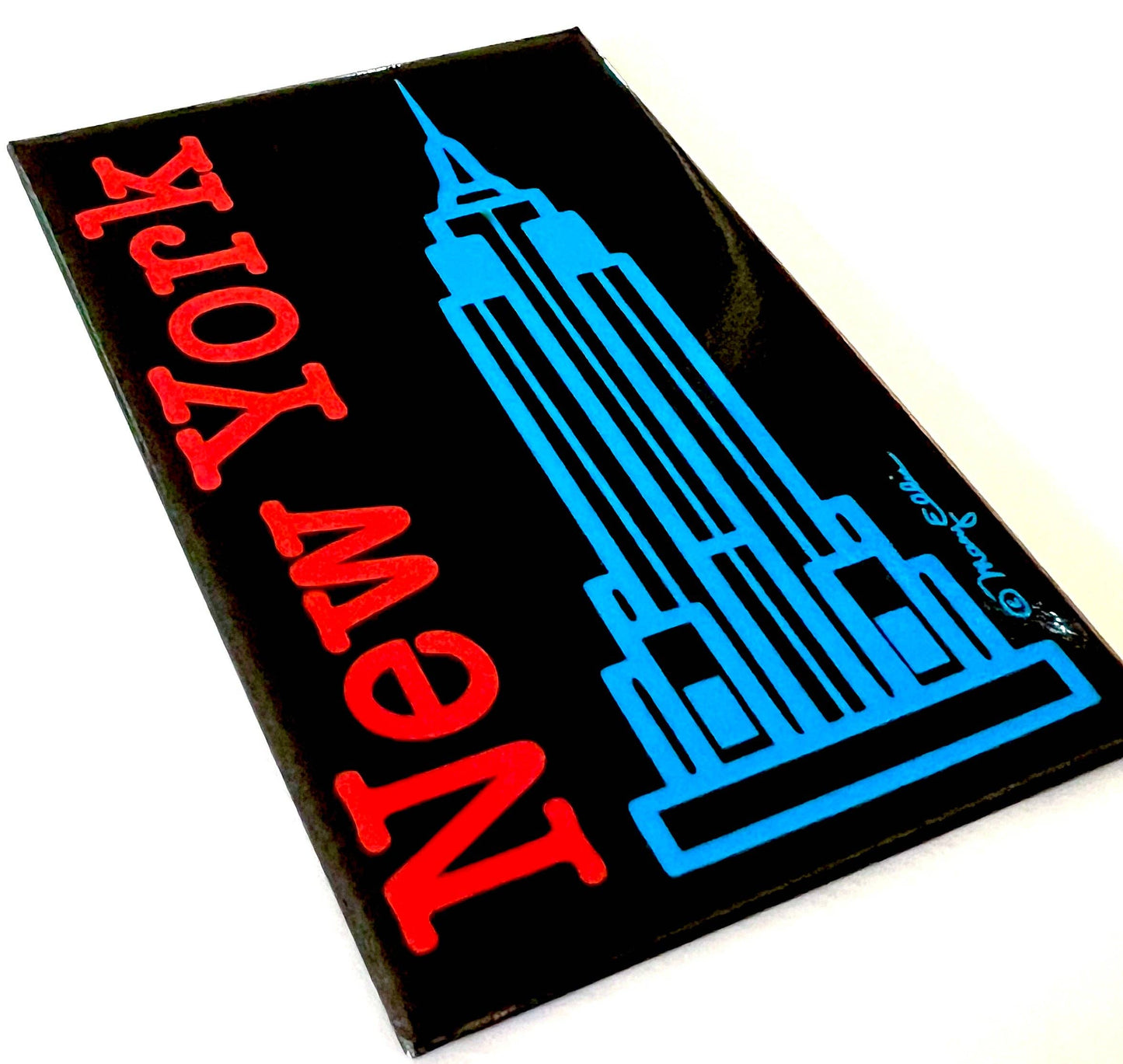 New York Magnet Empire Black