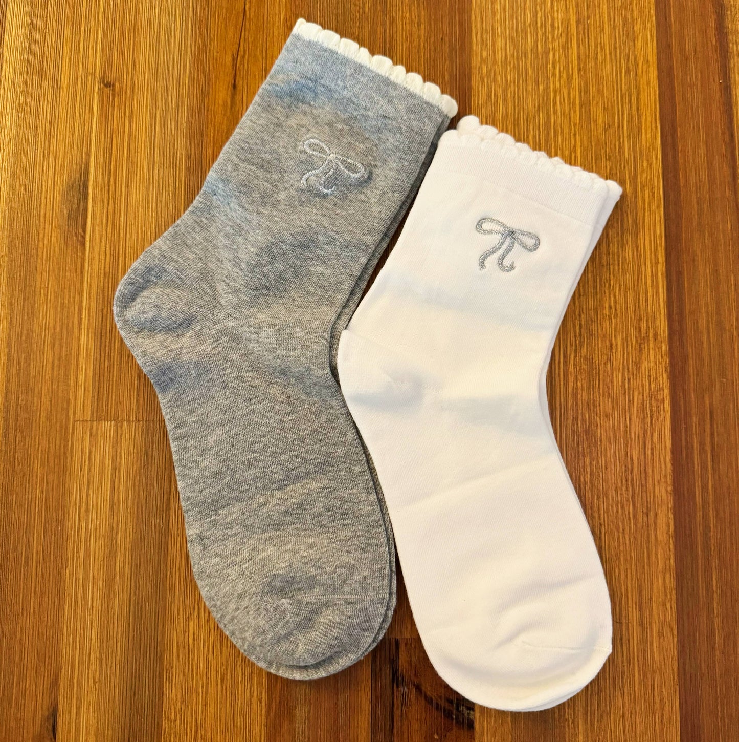 Ellison+Young - Bow Bow Socks Set Of 2