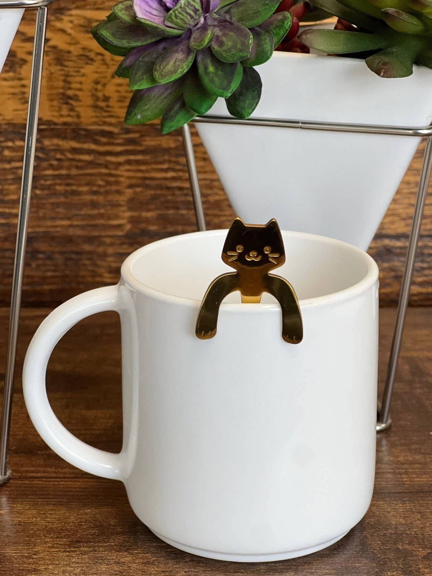 Urban Tokyo - Cat Hanging 4.5"L Tea Spoon Gold
