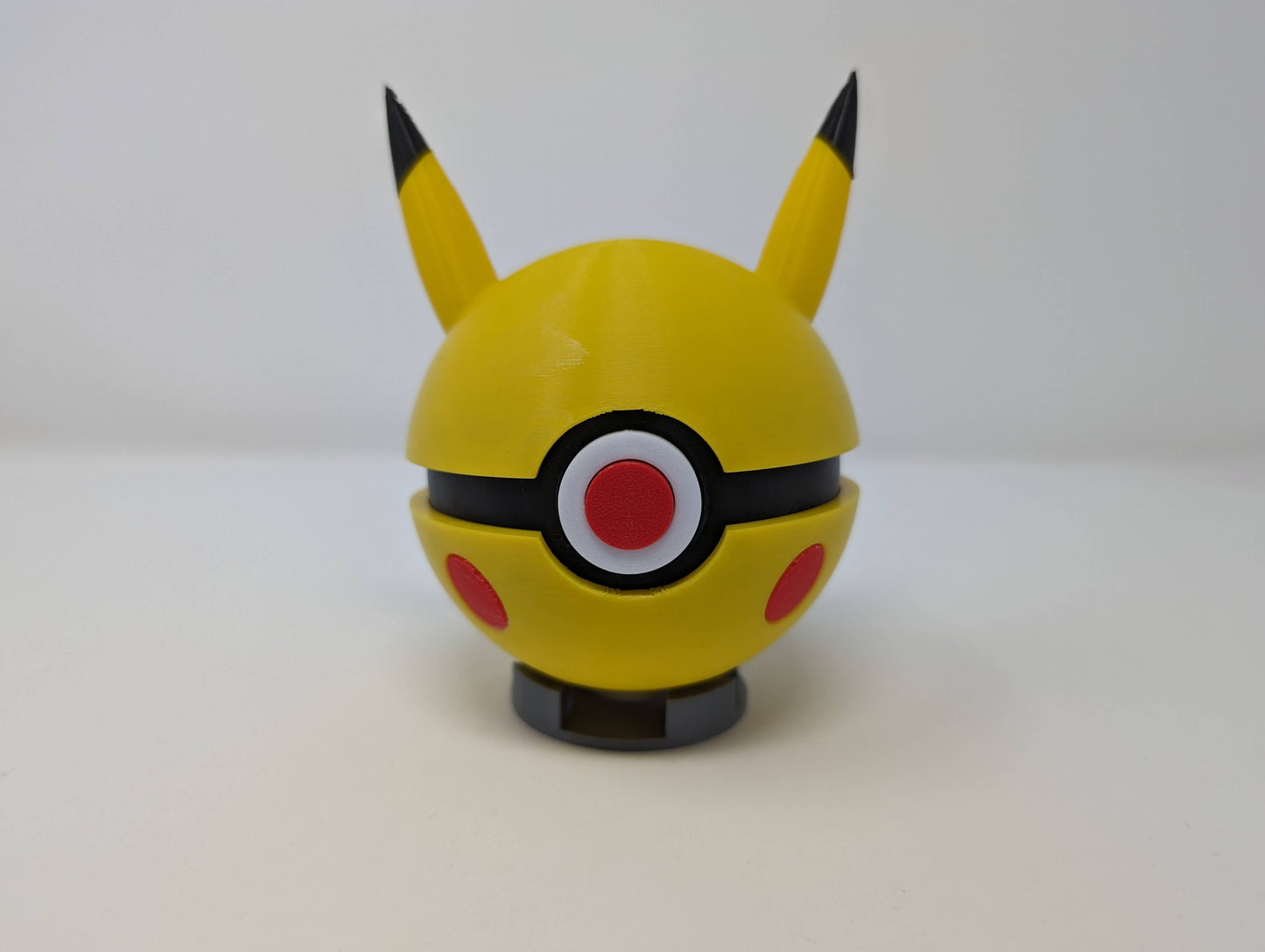 Pikachu Style Pokeball