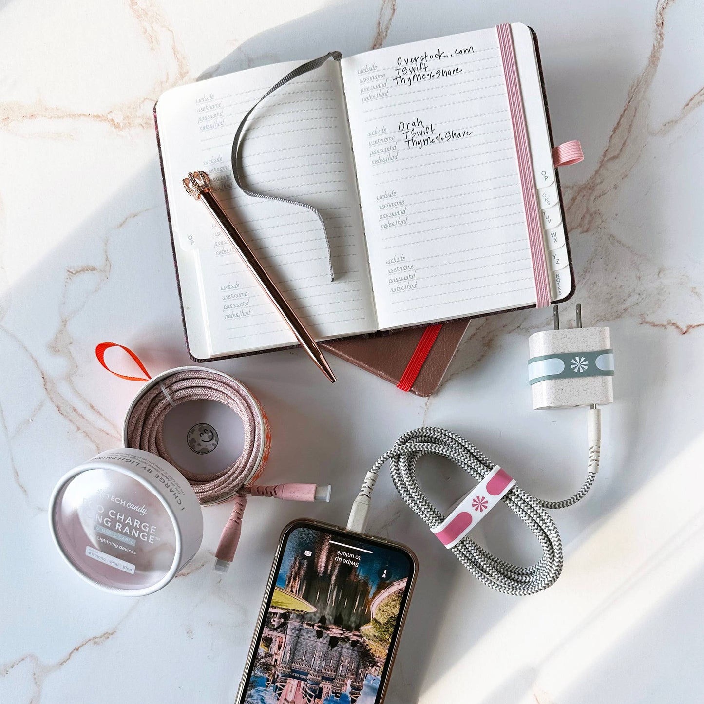 DOUBLE PLAY ECO™ WALL POWER ADAPTER