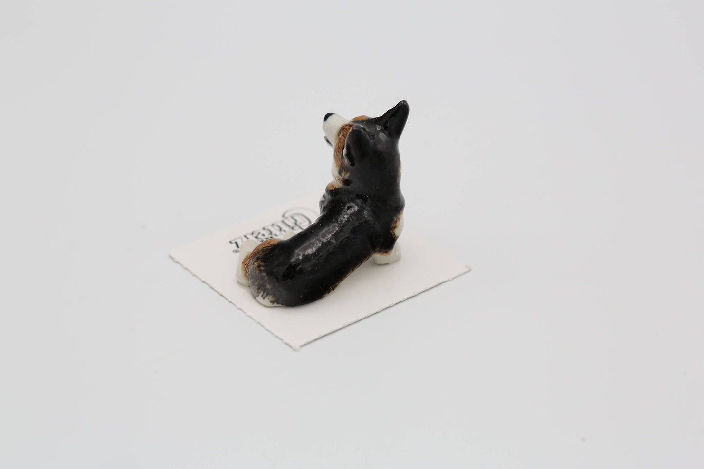 Little Critterz - Taffy Corgi Cardigan Porcelain Miniature