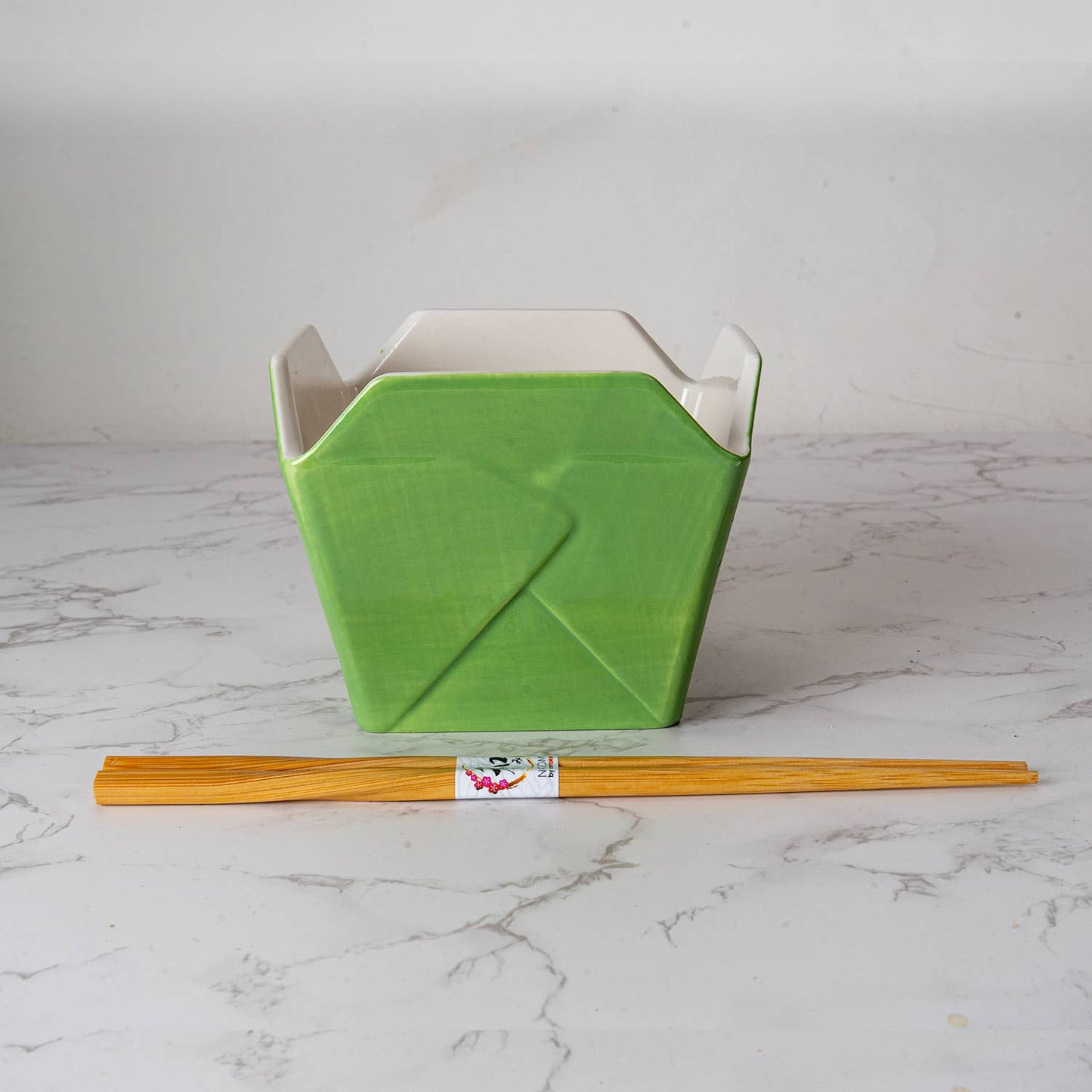 16oz 5"W x 4"H Takeout Box Serving Bowl With Chopsticks Panda (1/24)