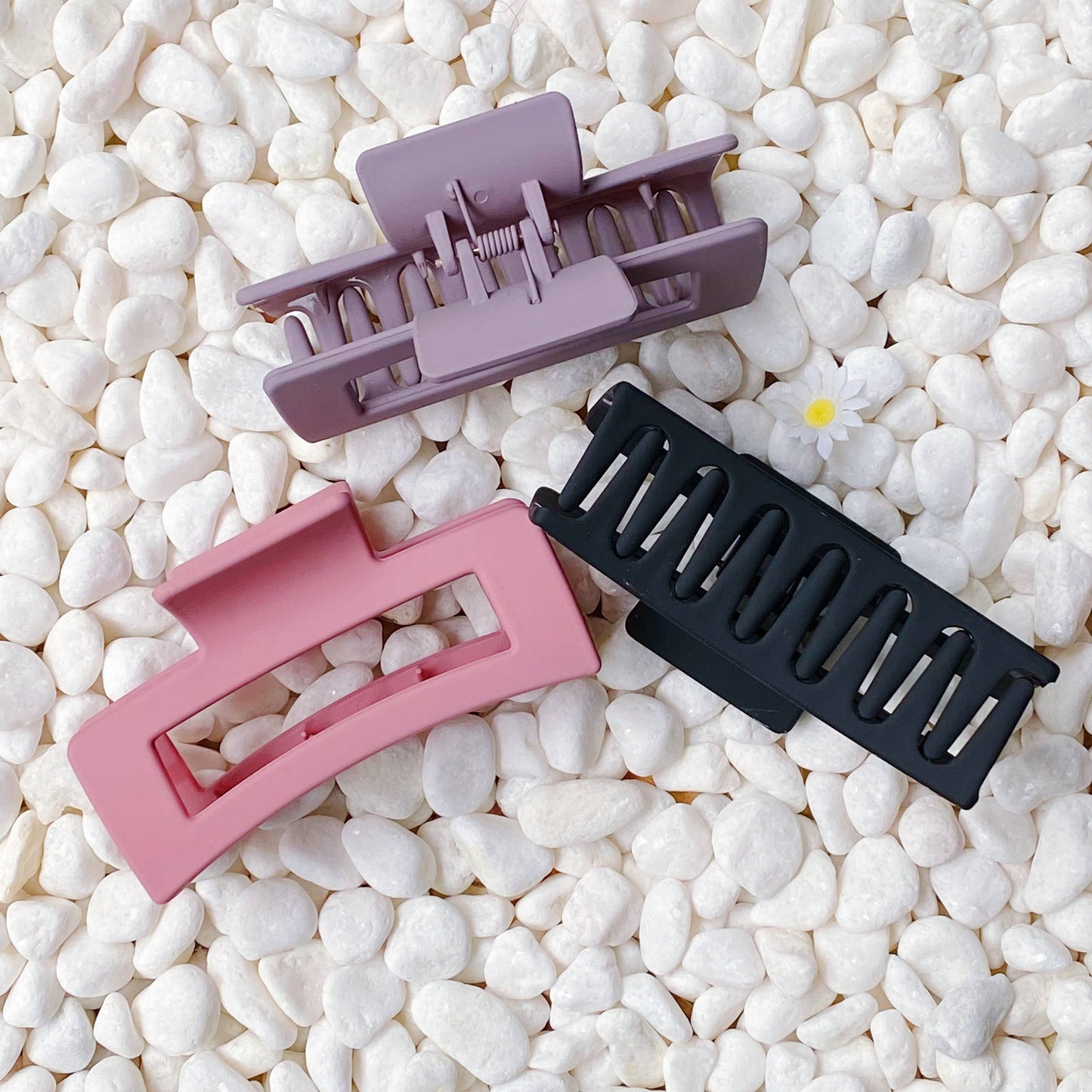 Ellison+Young - Monotone Hair Claw Set