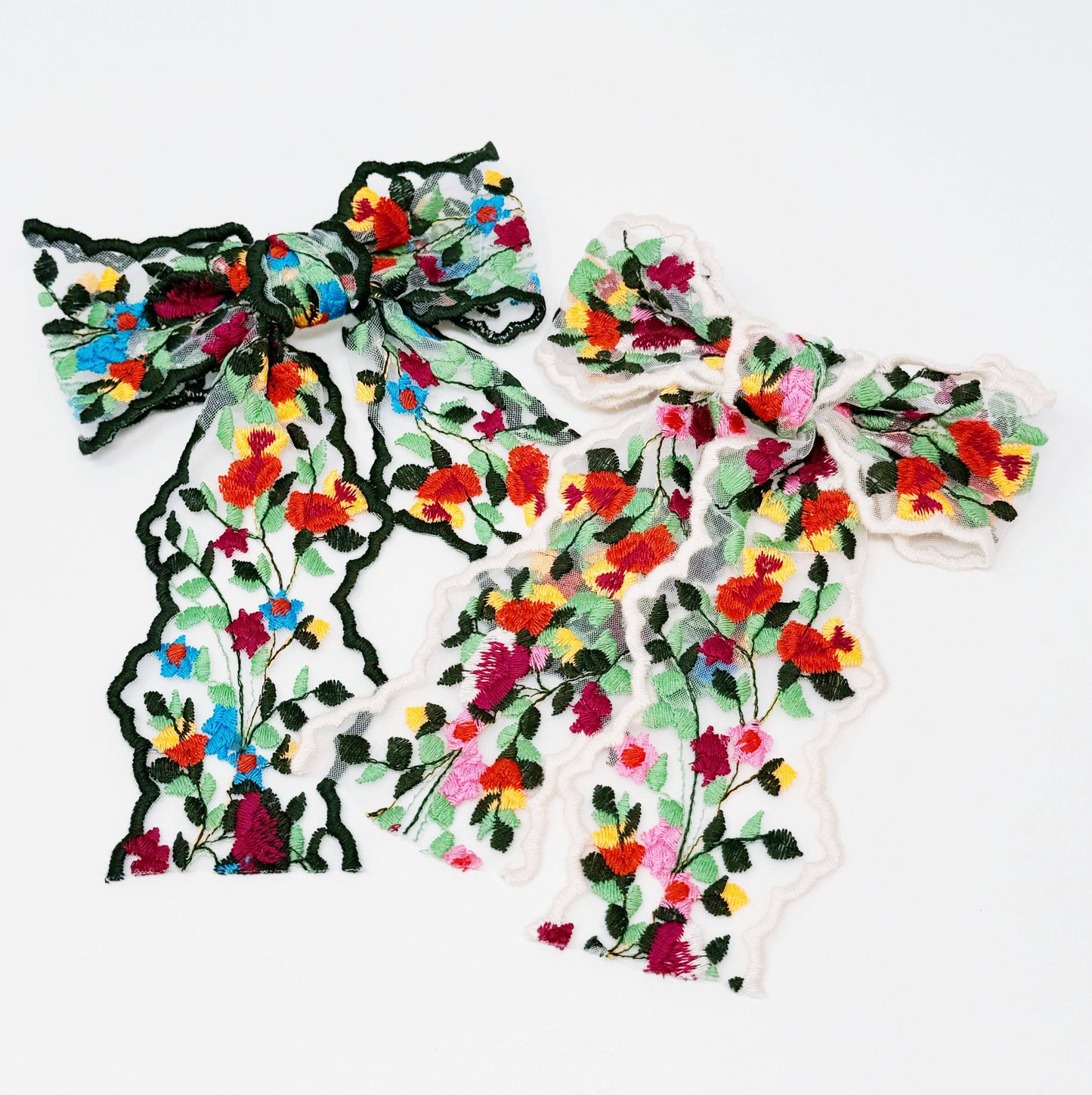 Ellison+Young - Blooming Garden Lacey Bow Hair Clip