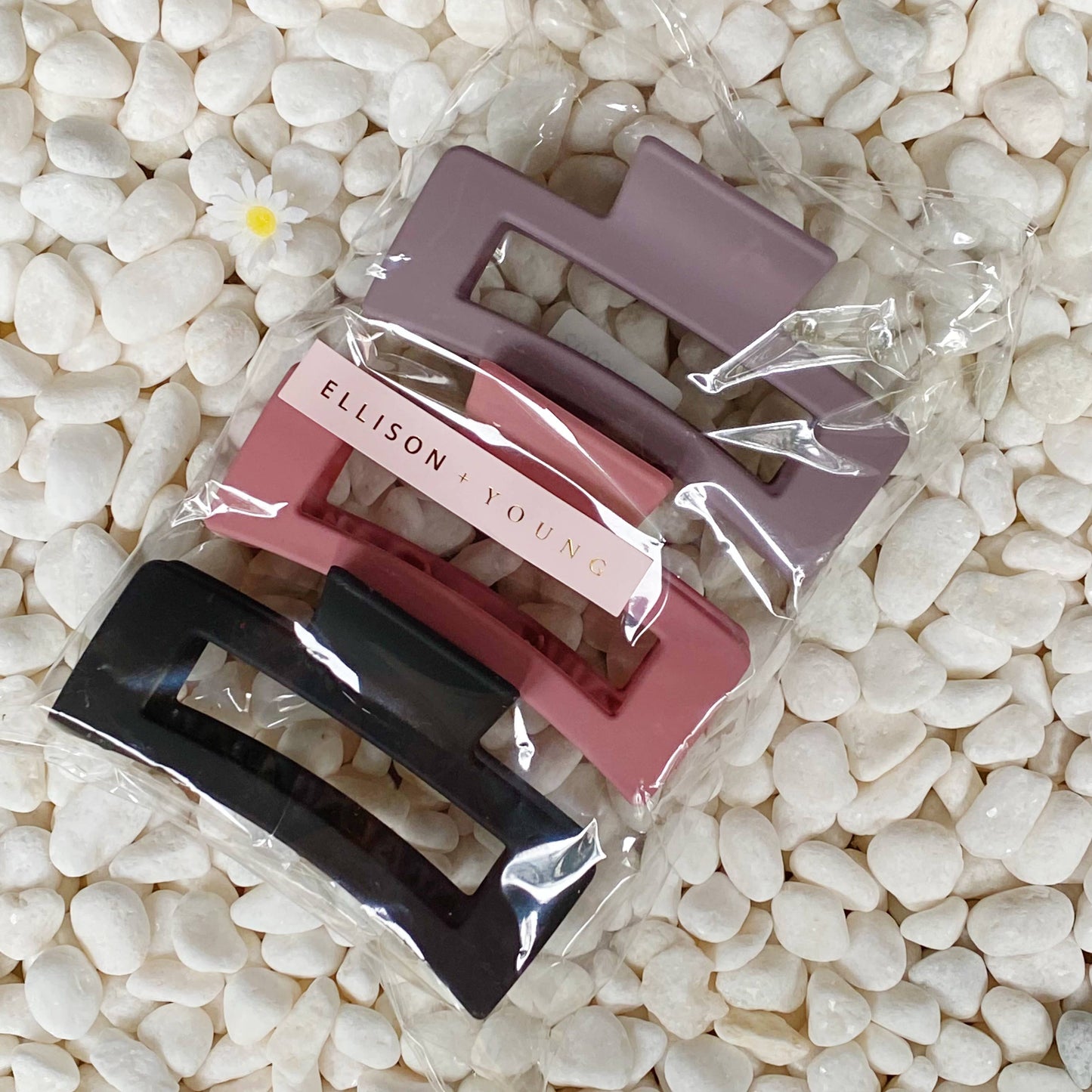 Ellison+Young - Monotone Hair Claw Set