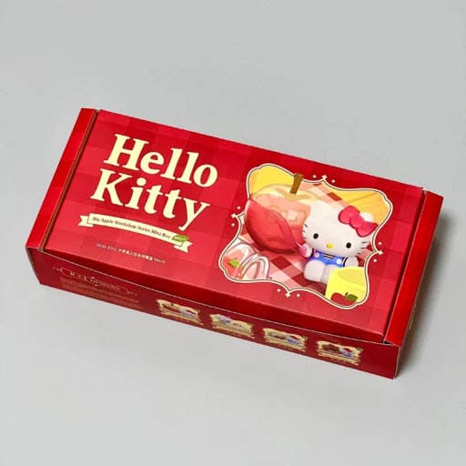 Sanrio Hello Kitty Big Apple Picnic Series Blind Figure +BOX