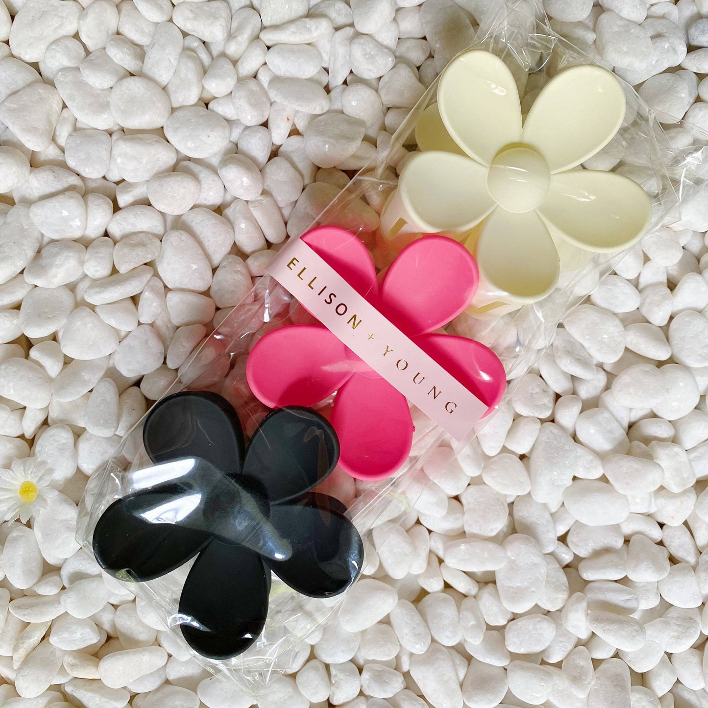 Ellison+Young - Daisy Days Hair Claw