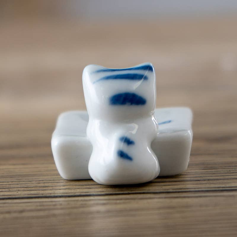 Urban Tokyo - Cat and Fish Porcelain Chopsticks Rest - Thumbnail 3