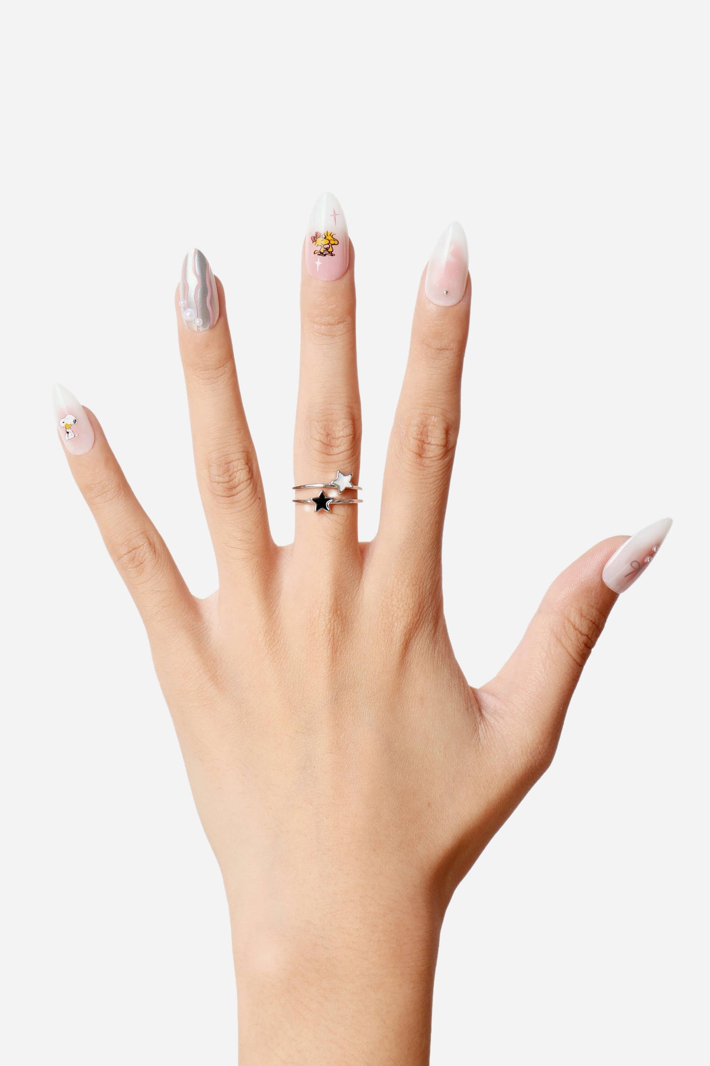 SWIRLS OF SNOOPY -  ALMOND PRESS-ON NAILS