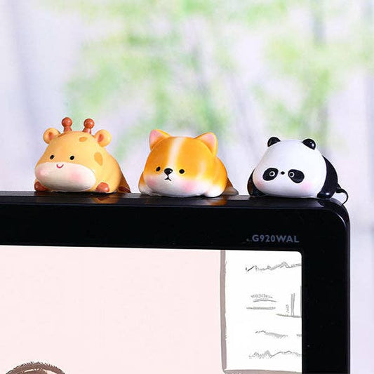 Showcase - Huggers: The Phone Hugging Animals Collectable Figurine Blind Bag (1pc)