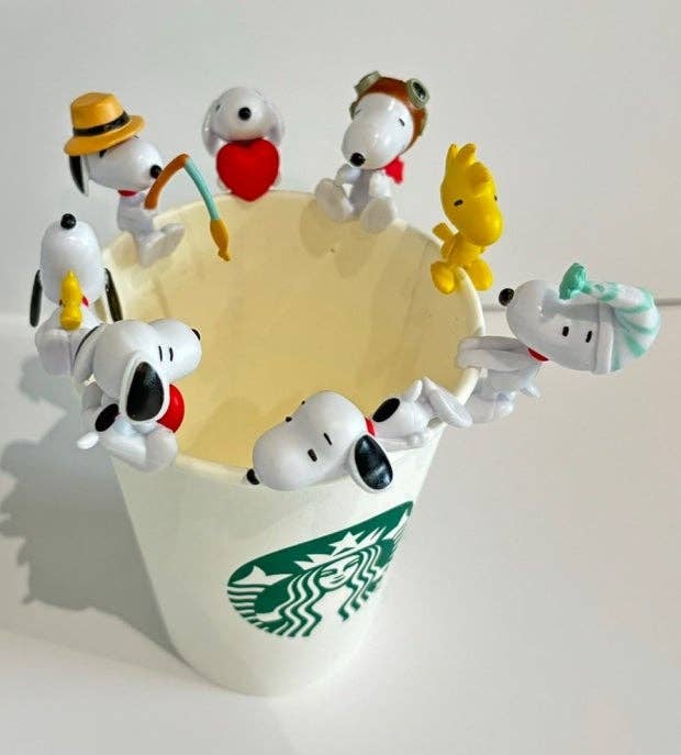 New! Peanuts Snoopy Cup Figure – Blind Box Series