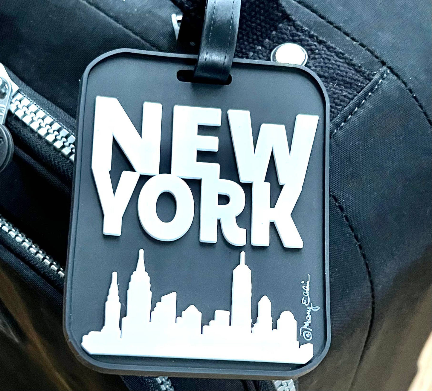 Mary Ellis - New York Luggage Tag Graphic Skyline