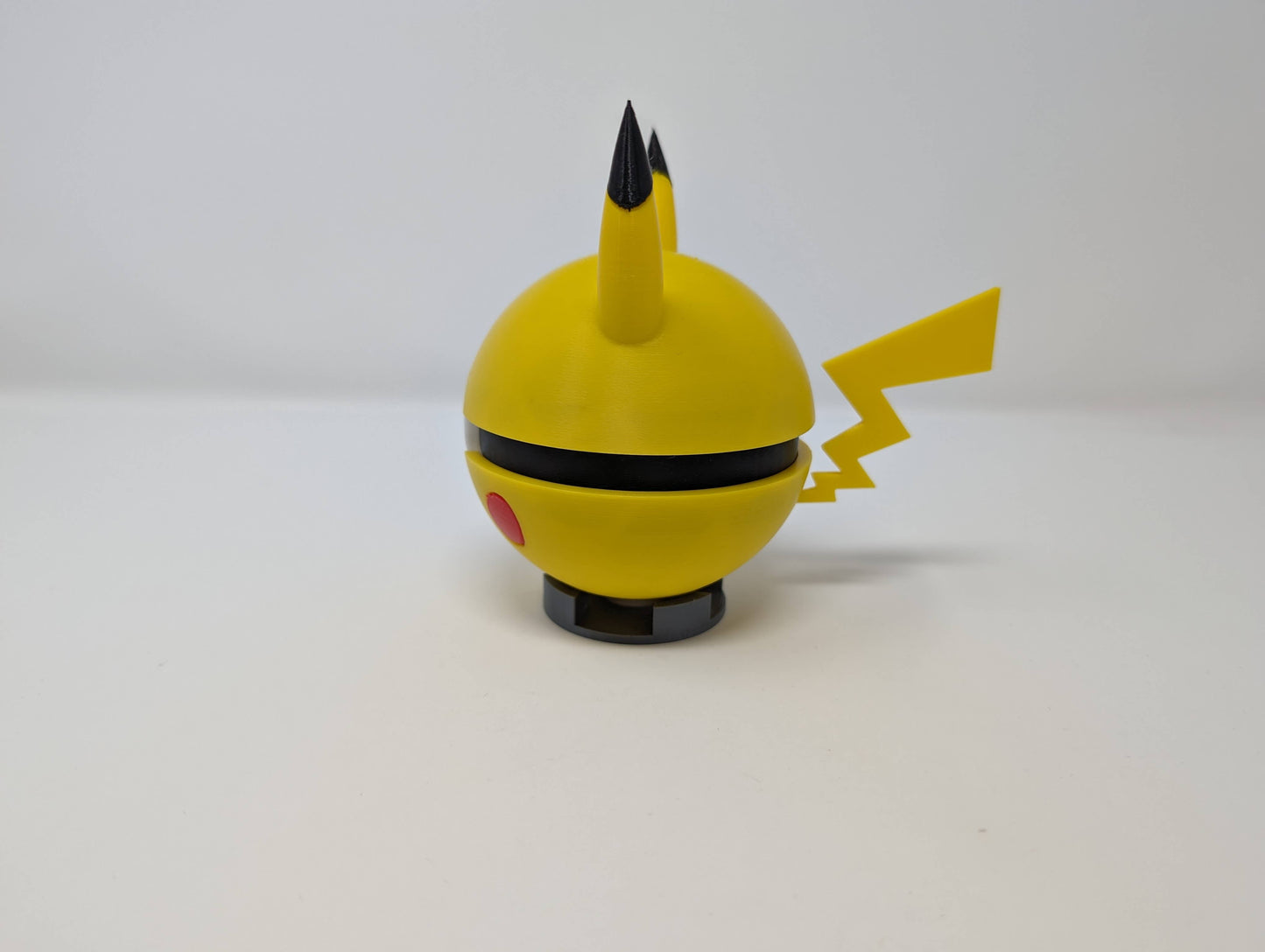 Pikachu Style Pokeball