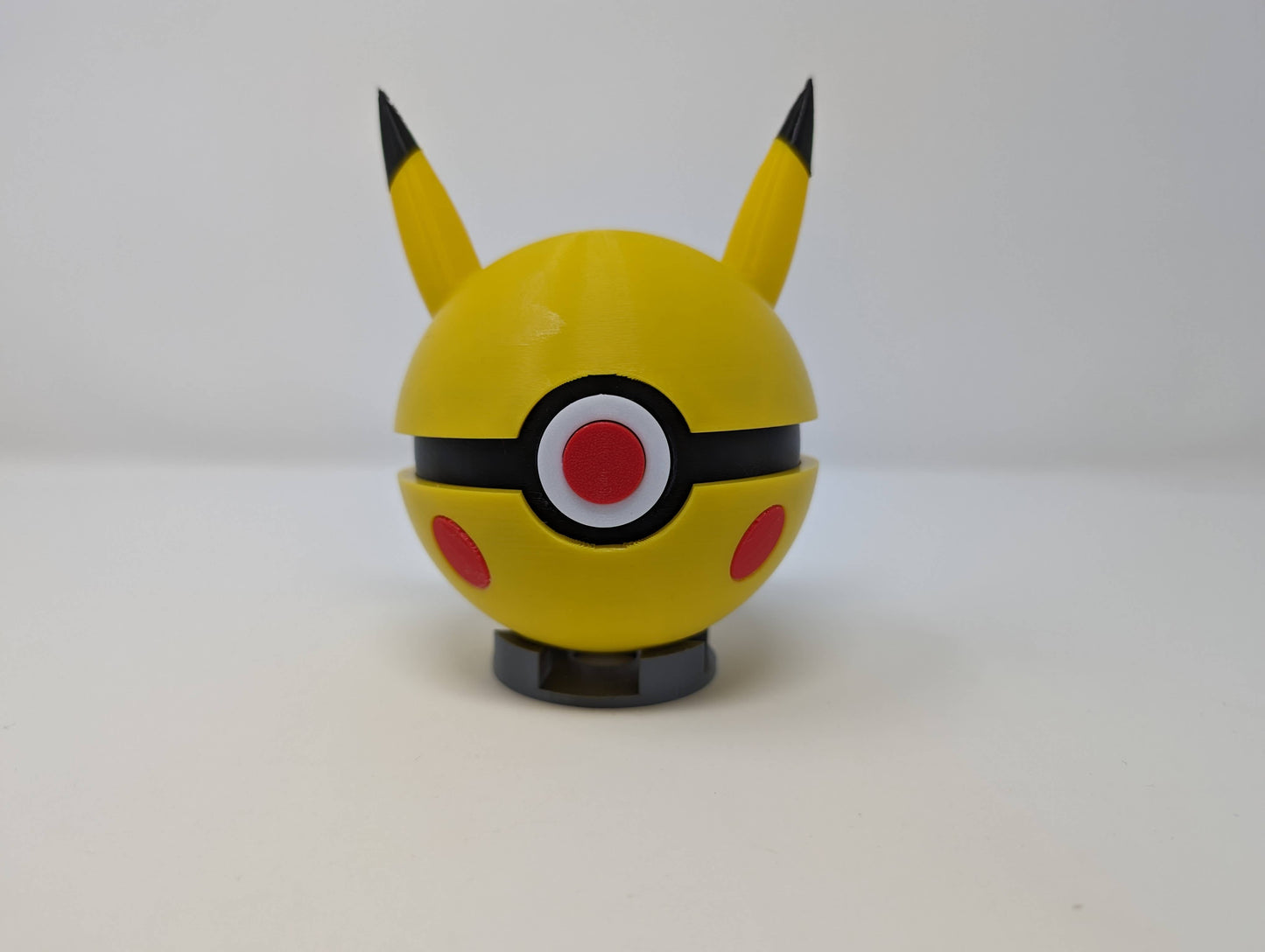 Pikachu Style Pokeball