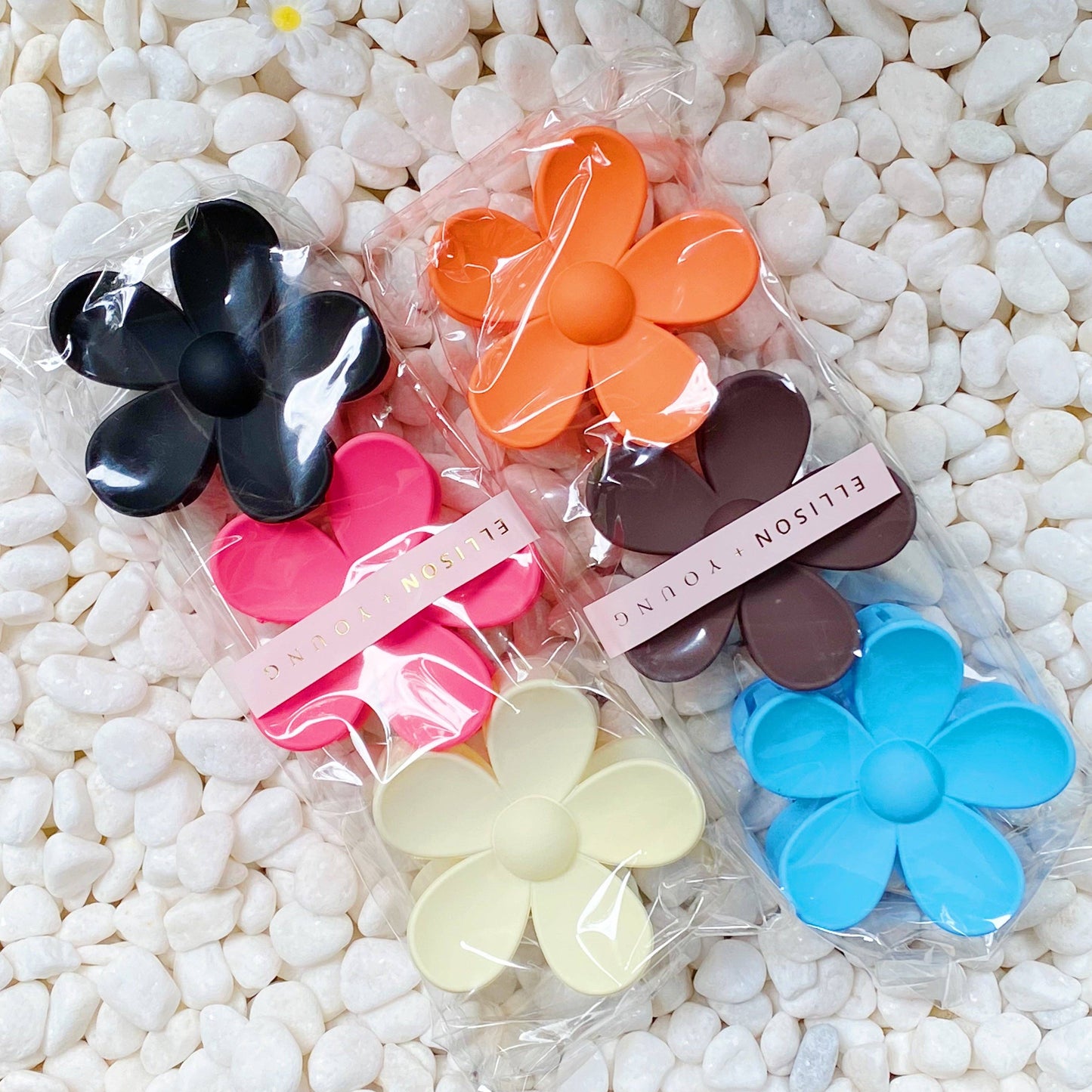 Ellison+Young - Daisy Days Hair Claw