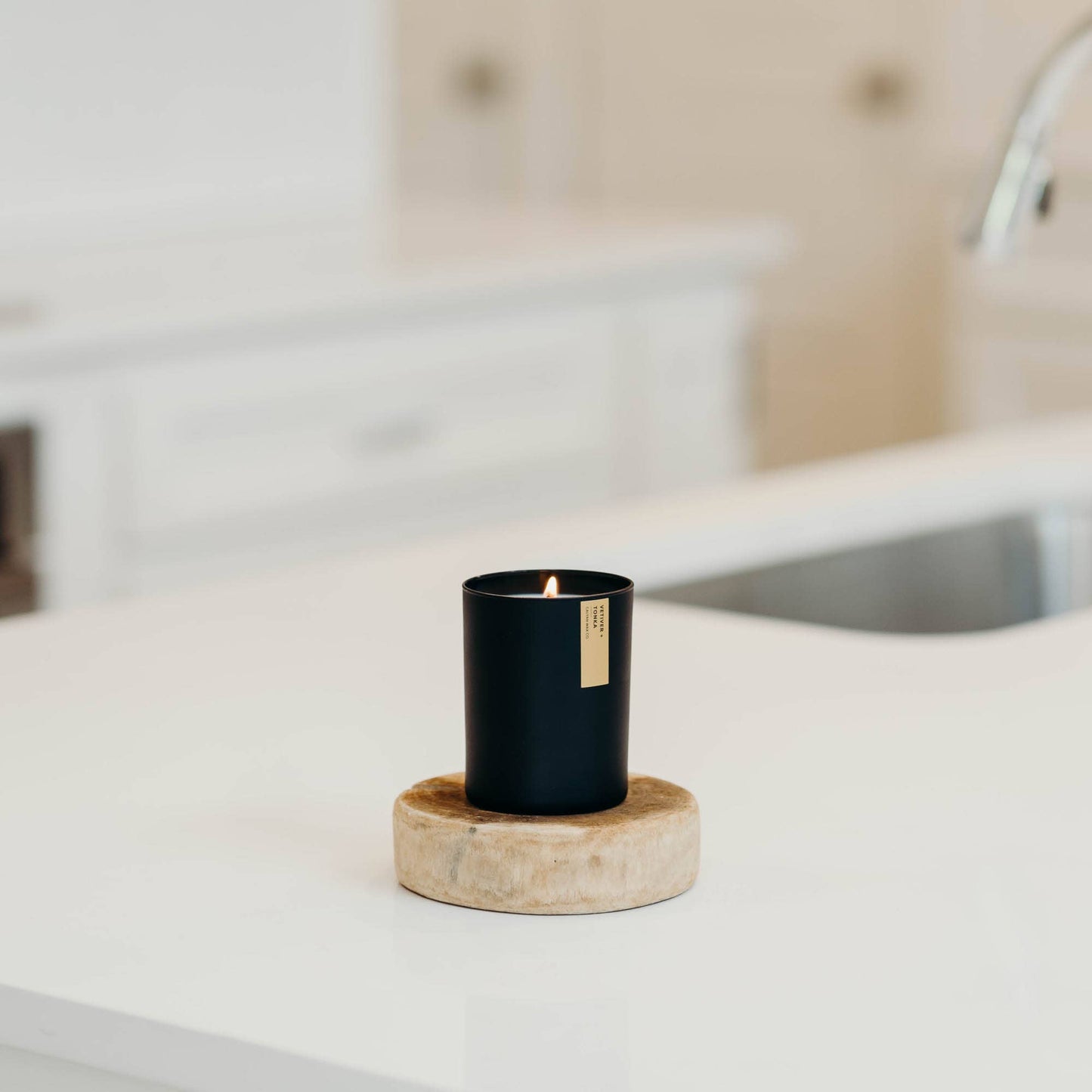 Calyan Wax Co. - Vetiver + Tonka - Matte Black Tumbler Soy Candle