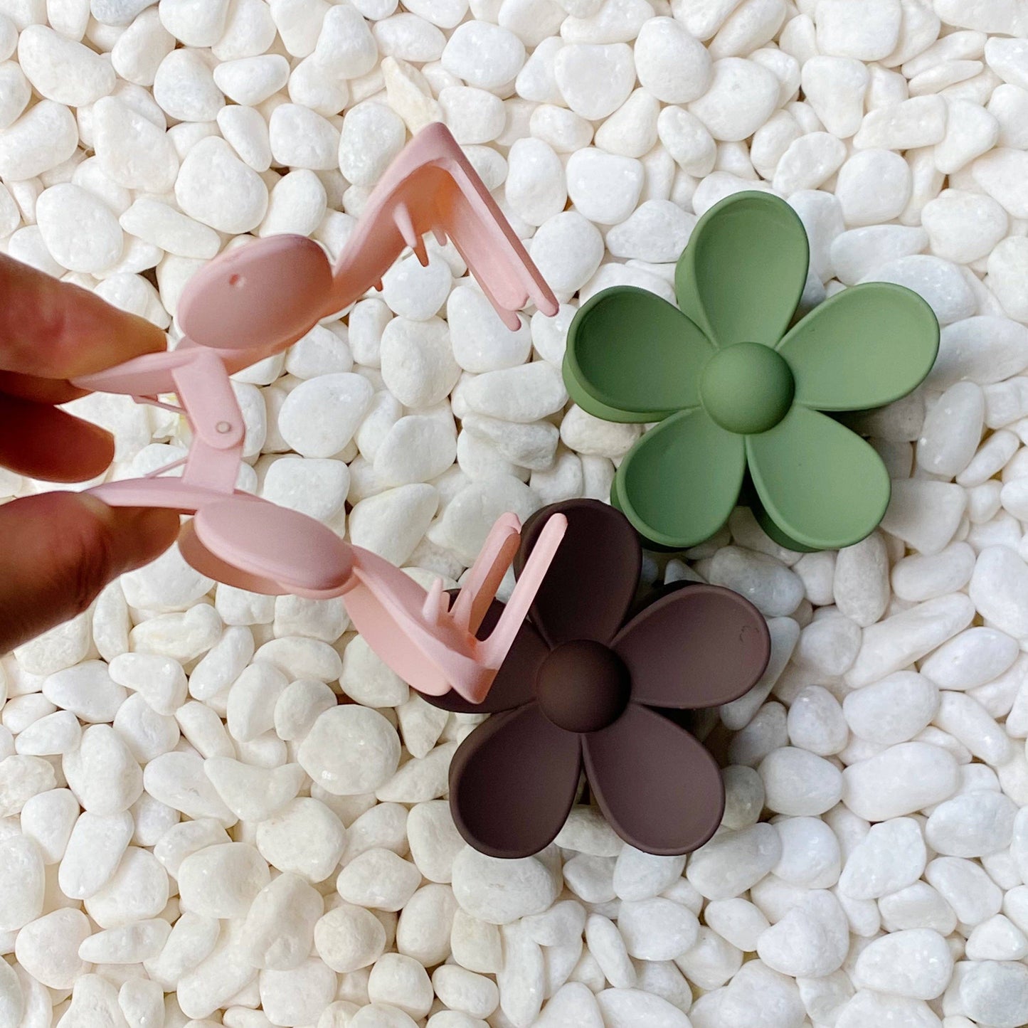 Ellison+Young - Daisy Days Hair Claw