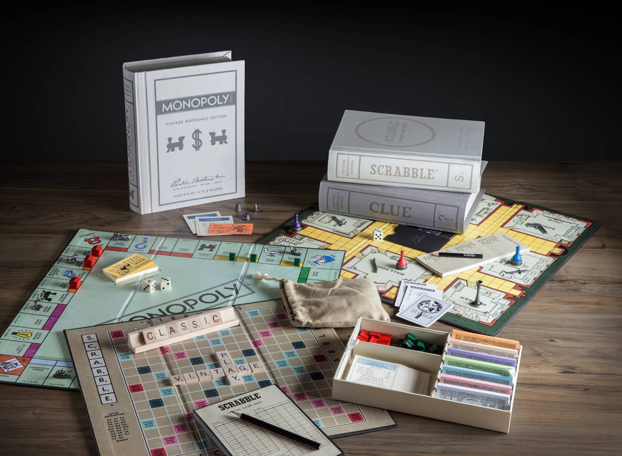 Scrabble Vintage Bookshelf Edition